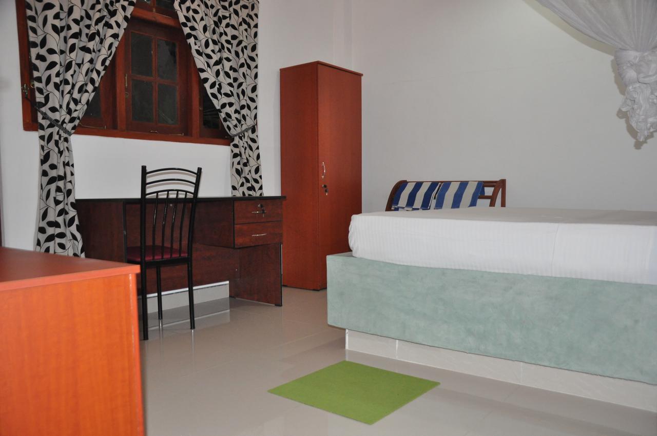 Bed and Breakfast The Fence Bentota Exterior foto